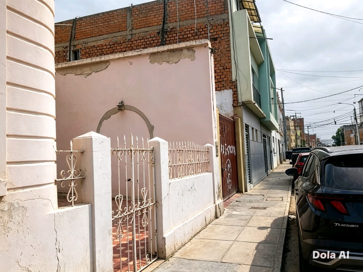 🏡 SE VENDE CASA EN PLENO CENTRO DE CHICLAYO