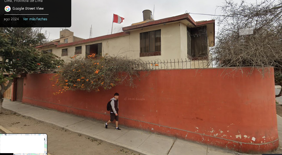 CASA EN ESQUINA EN VENTA URB LOS SAUCES II SURQUILLO USO RESIDENCIAL Y COMERCIAL VECINAL