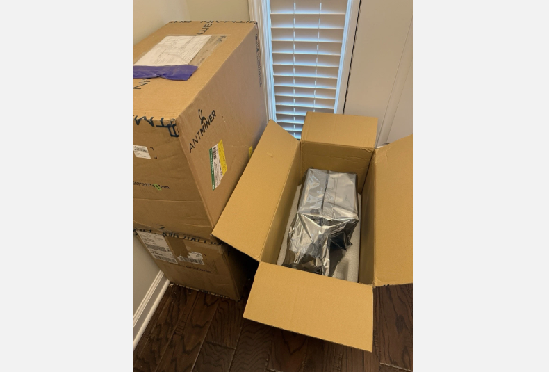 Ventas Nuevo Bitmain Antminer Z15 Pro(840kh/s),Z15K Equihash Asic Miners